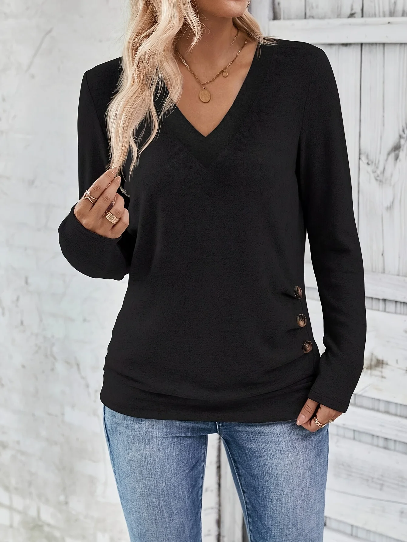 Plus Size Button Decor Ruched T-Shirt, Casual V Neck Long Sleeve Top For Spring & Fall Women's Plus Size Clothing - Image 2