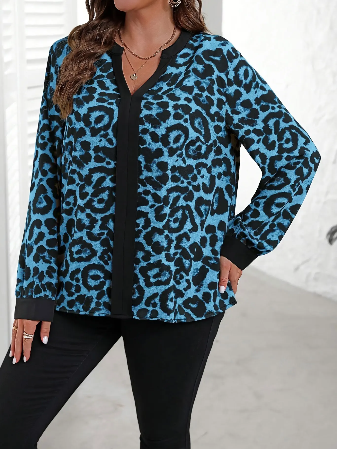 Women Plus Size Woven Spring And Autumn Shirt - Image 4
