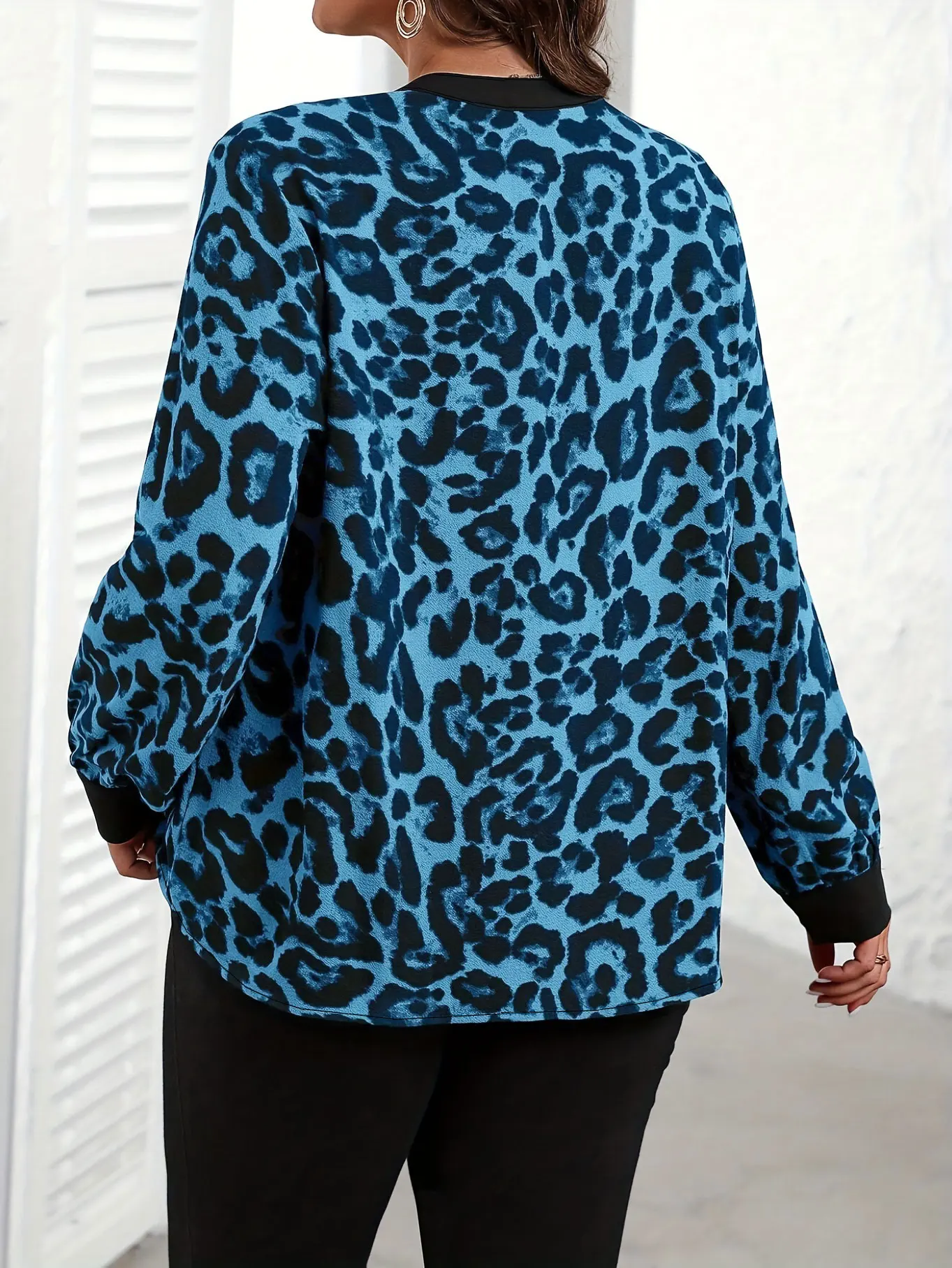 Women Plus Size Woven Spring And Autumn Shirt - Image 2