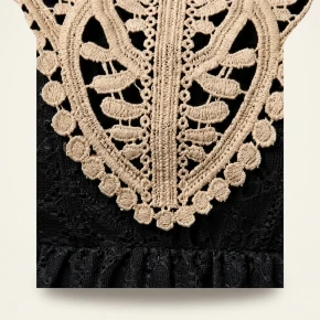 New European and American women's embroidered lace trim V-neck sleeveless vest top - Image 2