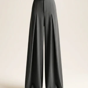 Women's oversized woven pleated pants